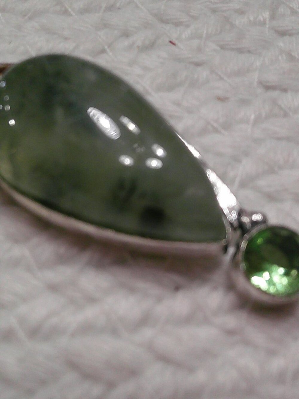 Gorgeous PREHNITE & PERIDOT Handmade Sterling 925 Pendant/Chain #22F